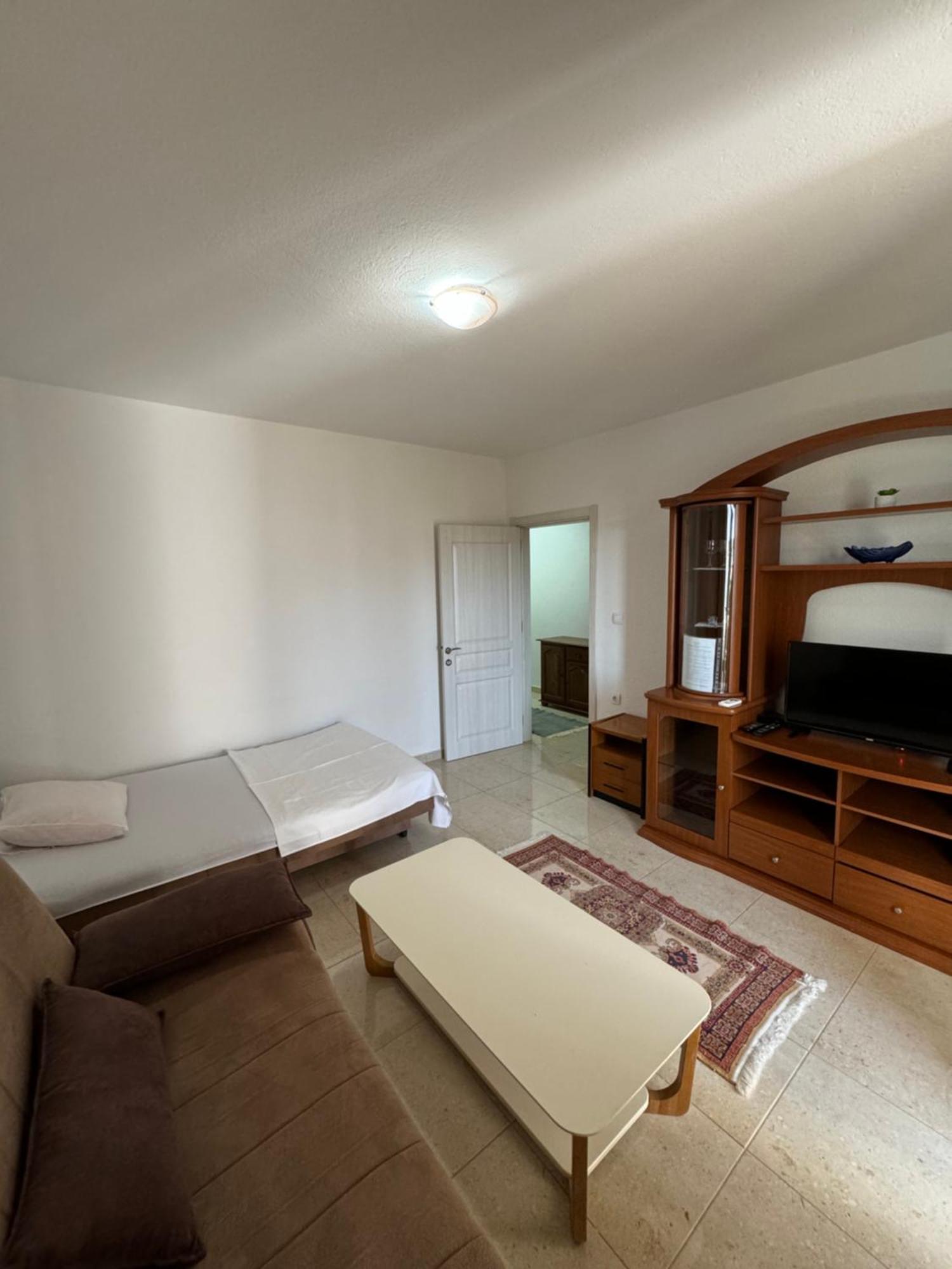 Berin Apartments Улцинь Экстерьер фото